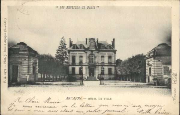 Arpajon Essonne Hotel de Ville