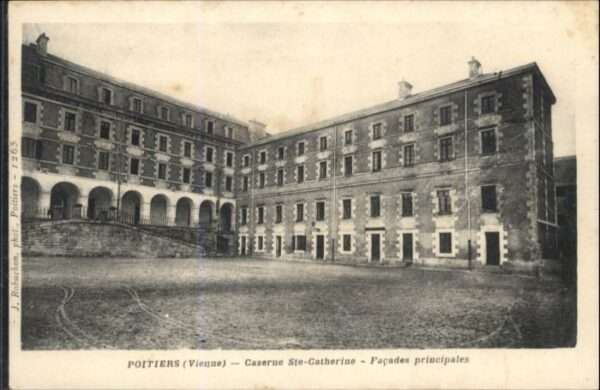 Poitiers 86 Poitiers Caserne Saint Catherine Facade