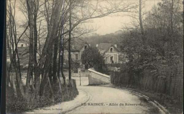 Le Raincy Allee Reservoir