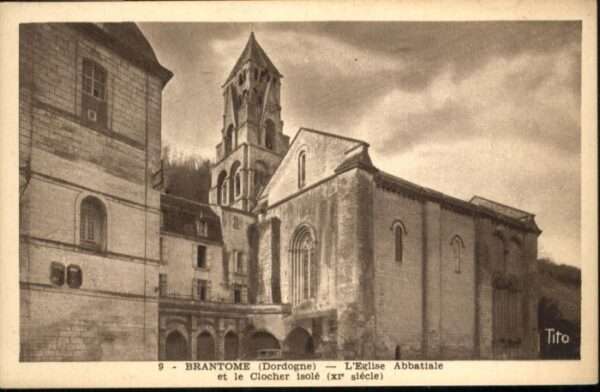 Brantome Dordogne Eglise Abbatiale Clocher Isole