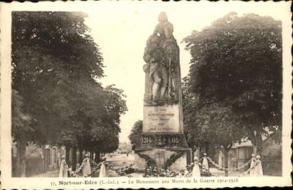 Nort-sur-Erdre Monument Morts