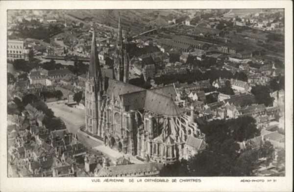 Chartres 28 Chartres Fliegeraufnahme Cathedrale