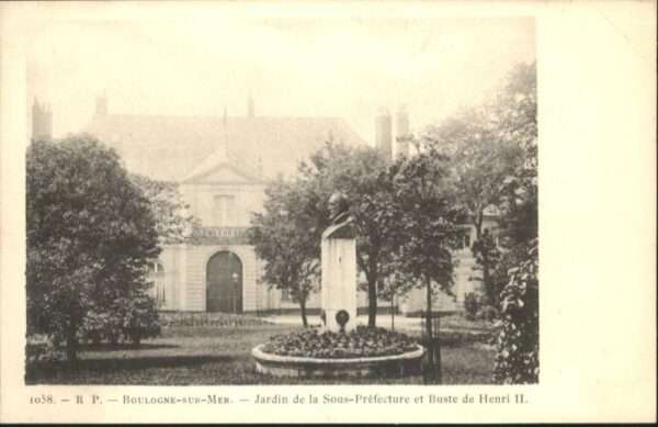 Boulogne-sur-Mer Jardin Sous-Prefecture Buste Henri II