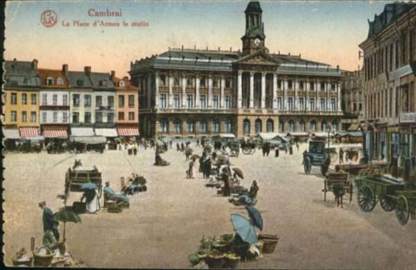 Cambrai Place Armes Matin