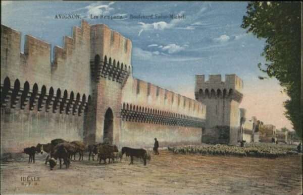 Avignon Vaucluse Avignon Remparts Boulevard Saint-Michel