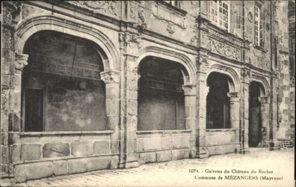 Mezangers Galeries Chateau Rocher Mayenne