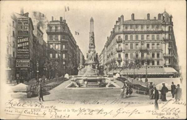 Lyon France Lyon La Place de la Rue de la Republiqu
