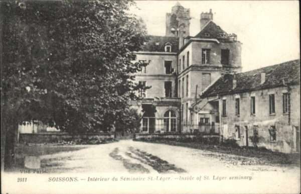 Soissons Interieur du Seminaire St.-Leger