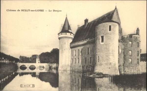 Sully-sur-Loire Chateau Donjou