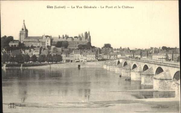 Gien 45 Gien Pont Chateau