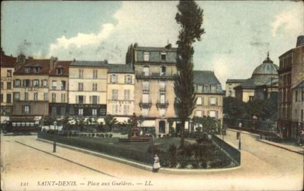 Saint-Denis Seine Saint-Denis Place aux Gueldres