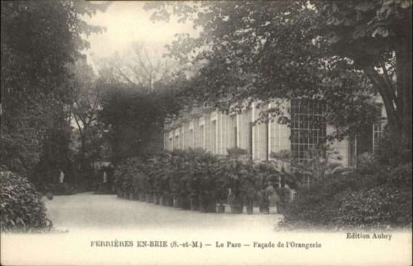 Ferrieres-en-Brie Parc Facade de l'Orangerie