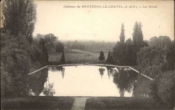 Bruyeres-le-Chatel Chateau Le Miroir