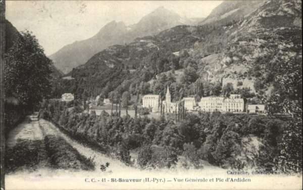 Luz-Saint-Sauveur Hautes Pyrenees Luz-Saint-Sauveur Pic d_Ardiden