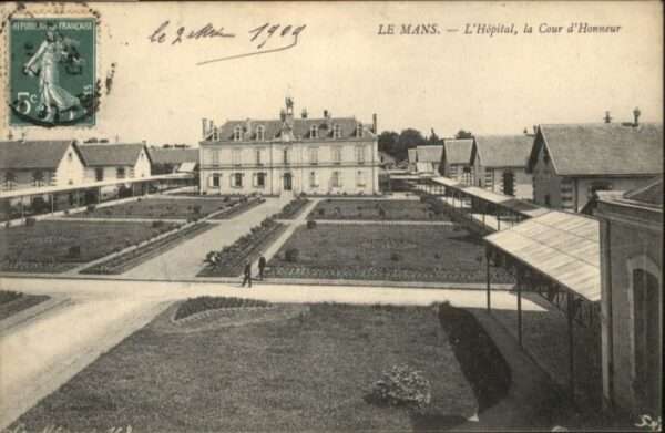 Le Mans Sarthe Le_Mans Hopital Cour d_Honneur