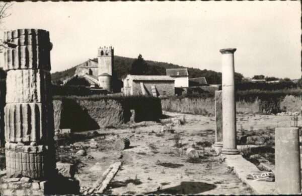 Vaison-la-Romaine Vaucluse Vaison-la-Romaine Ruines Chathedrale N.
