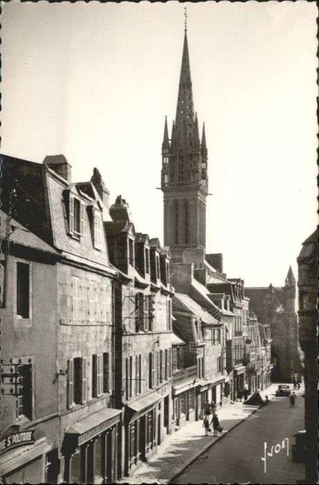 Saint-Pol-de-Leon la Grande Rue