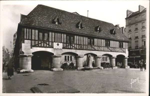 Rouen Place du Vieux Marche