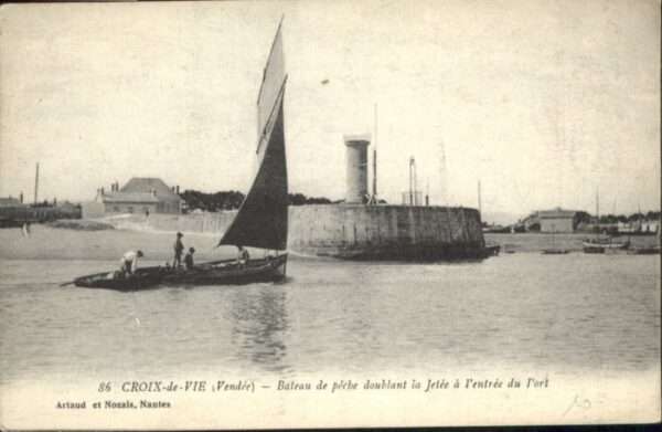Saint-Gilles-Croix-de-Vie Vendee Saint-Gilles-Croix-de-Vie Bateau de pec