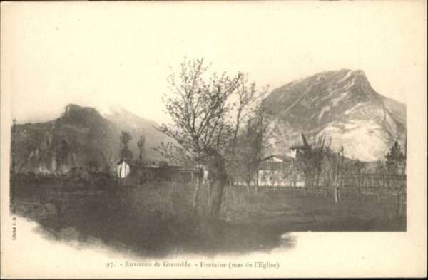 Grenoble Fontaine Eglise