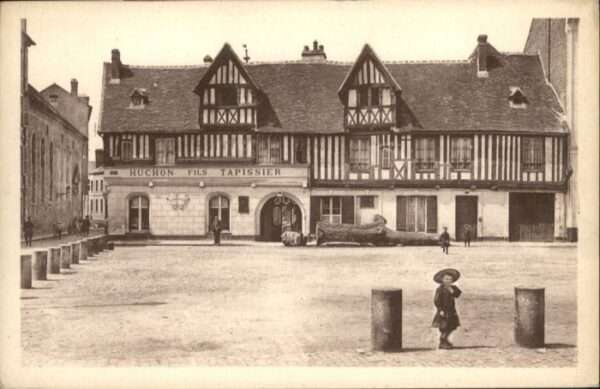 Lisieux Place Hennuyer