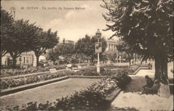 Royan 17 Royan Square Botton Jardin