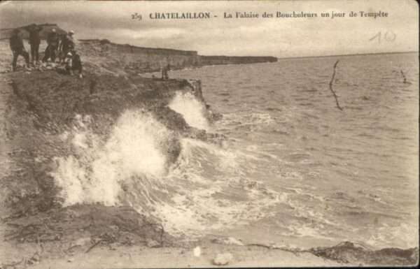 Chatelaillon-Plage Falaise Boucholeures Tempete