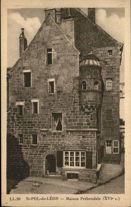 Saint-Pol-de-Leon Maison Prebendale