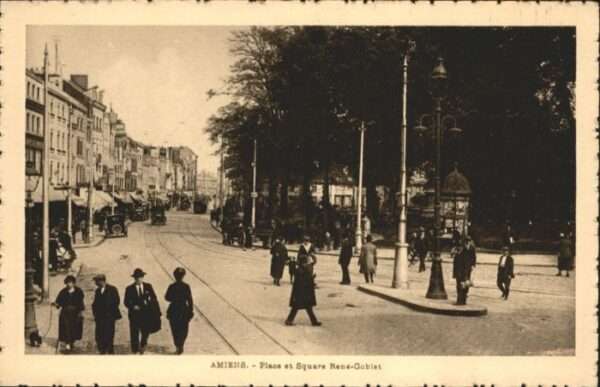 Amiens Place Square Rene Goblet