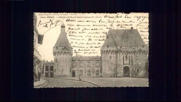Jonzac Hotel de Ville