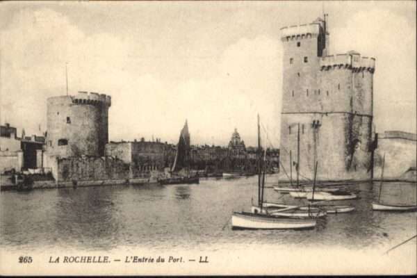 La Rochelle Charente-Maritime La_Rochelle Entree du Port