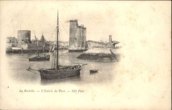La Rochelle Charente-Maritime La_Rochelle Entree du Port