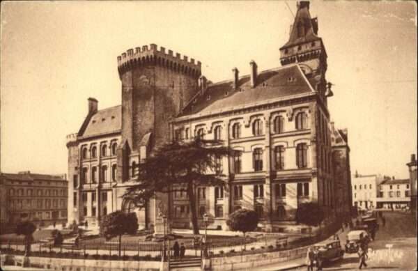 Angouleme Hotel de Ville