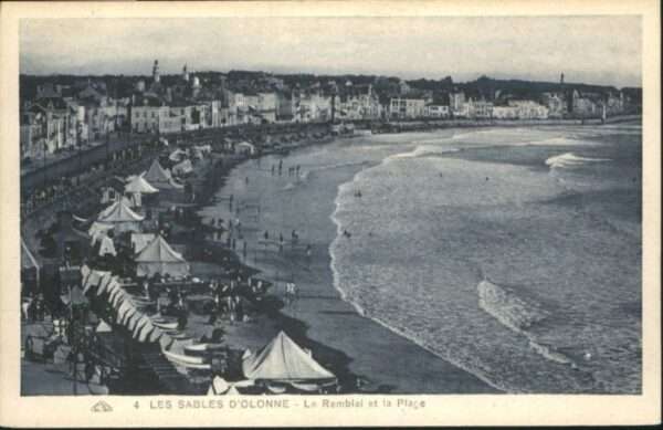 Les Sables-d Olonne le Remblai la Plage