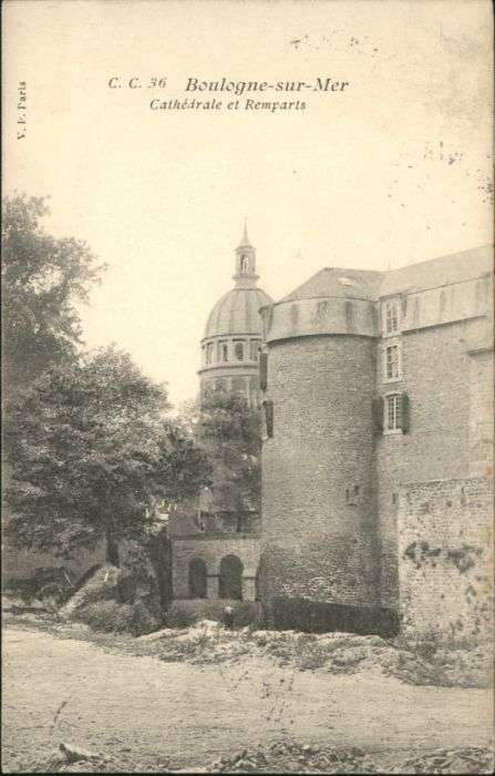Boulogne-sur-Mer Cathedrale Remparts
