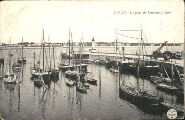 Royan 17 Royan le Port de l'ancienne jetee