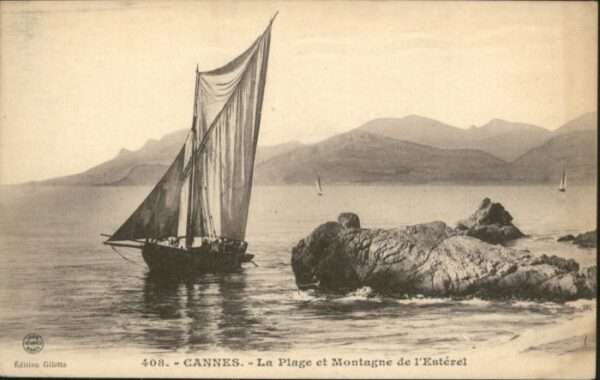 Cannes Alpes-Maritimes Cannes la plage Montagne de l'Esterel