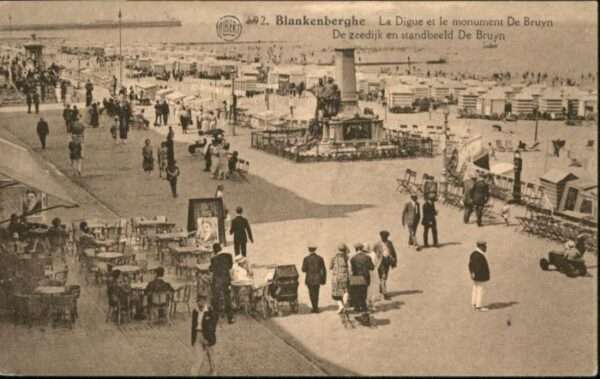 Blankenberghe la Digue le Monument de Bruyn