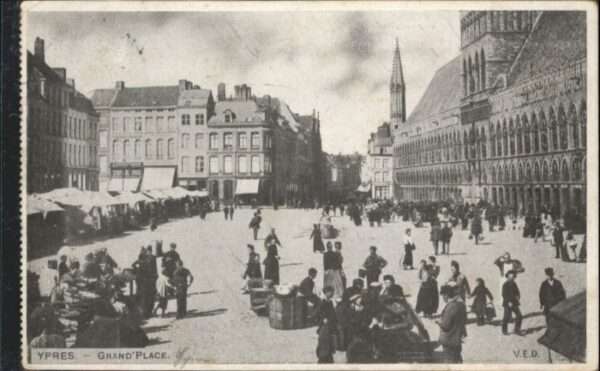 Ypern Ypres Ypres Grand Place