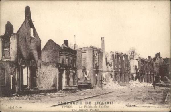 Ypern Ypres Ypres le Palais de Justice Zerstörung