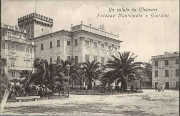 Chiavari Palazzo Municipale Giardini