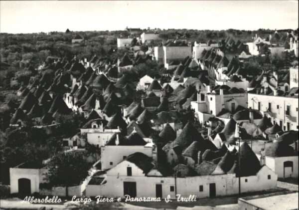 Alberobello Largo Ziera S trulli