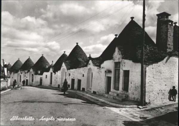 Alberobello Angolo pittoreaco
