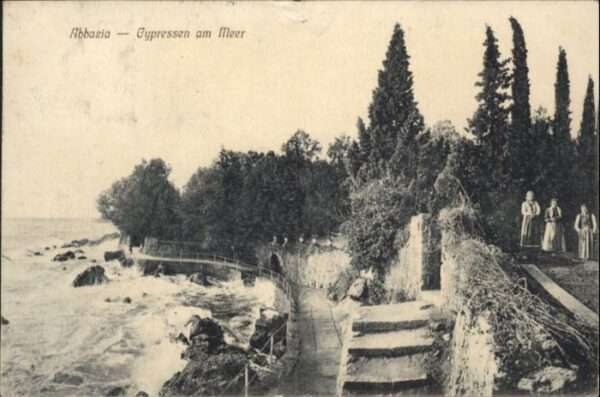 Opatija Abbazia Cypressen am Meer