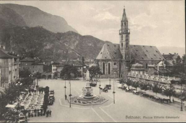 Bolzano Piazza Vittorio Emanuele