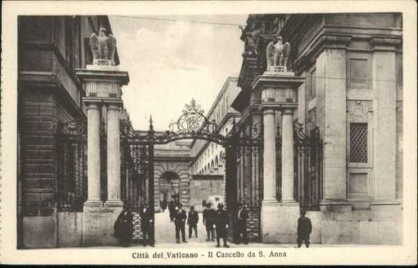 Vaticano Cancello San Anna