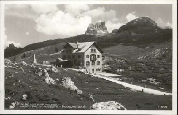Passo Falzarego Nuvolao Albergo Marmolada
