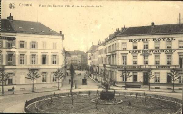 Courtrai KORTRIJK Flandre Belgie Courtrai Place Eperons Or Rue Chemin Fe