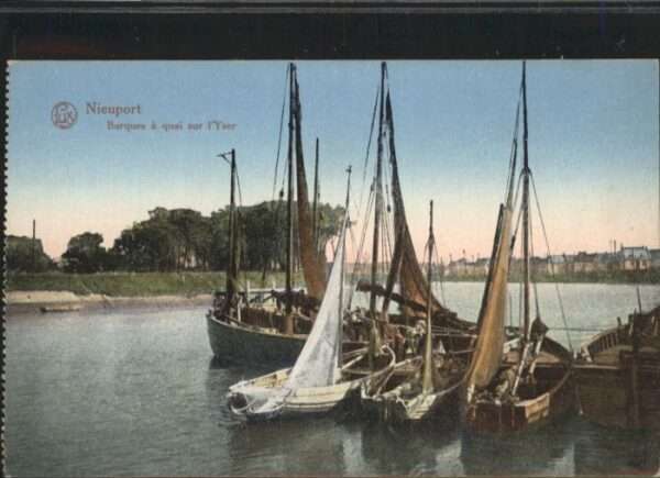 Nieuport-Bains Nieuport Barques Quai Yser
