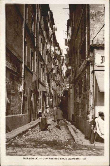 Marseille Bouches-du-Rhone Marseille une Rue des Vieux Quartiers